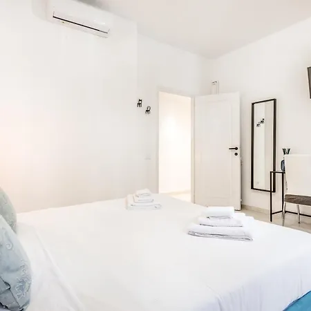 Apartment Petite Maison 19 *