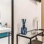 Petite Maison 19 *